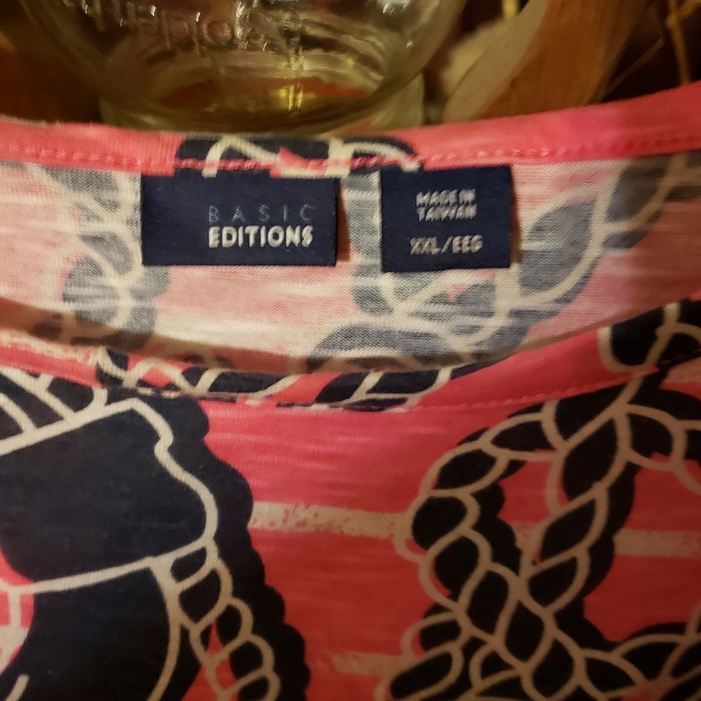 Anchor pink and navy top
